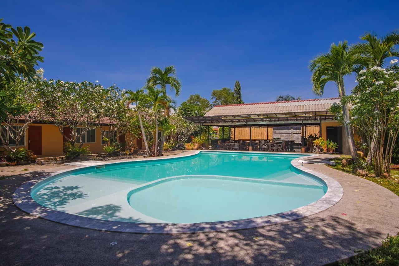Prayai Changthai Resort Phuket Bagian luar foto